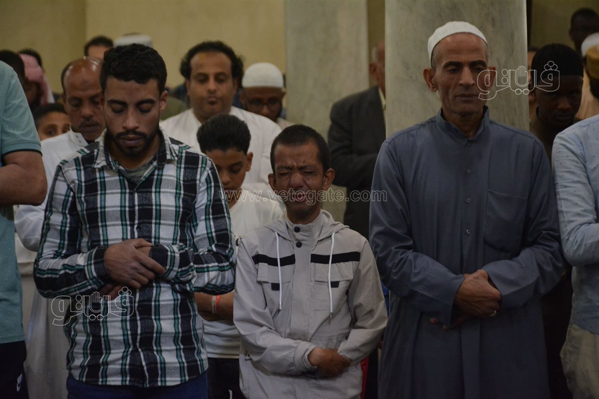 صلاة للفجر وتكبيرات العيد من الأزهر (1)