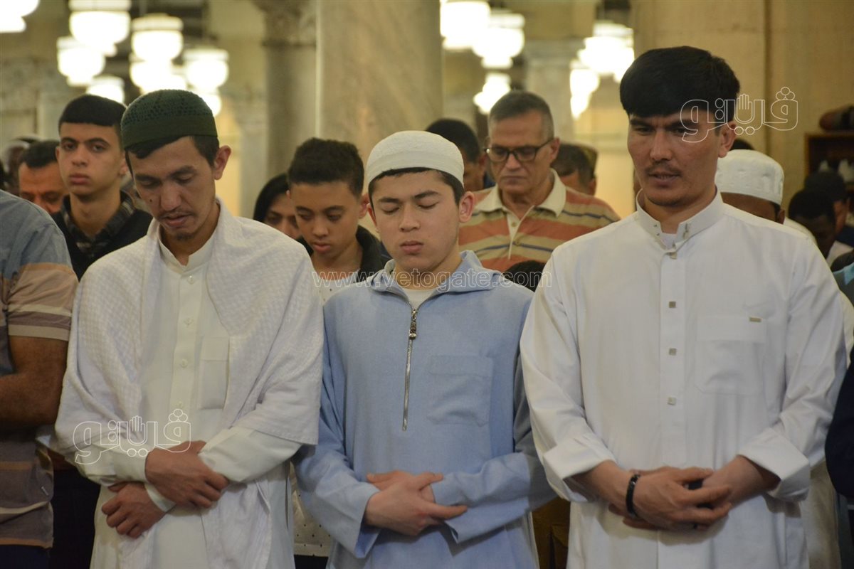 صلاة للفجر وتكبيرات العيد من الأزهر (4)