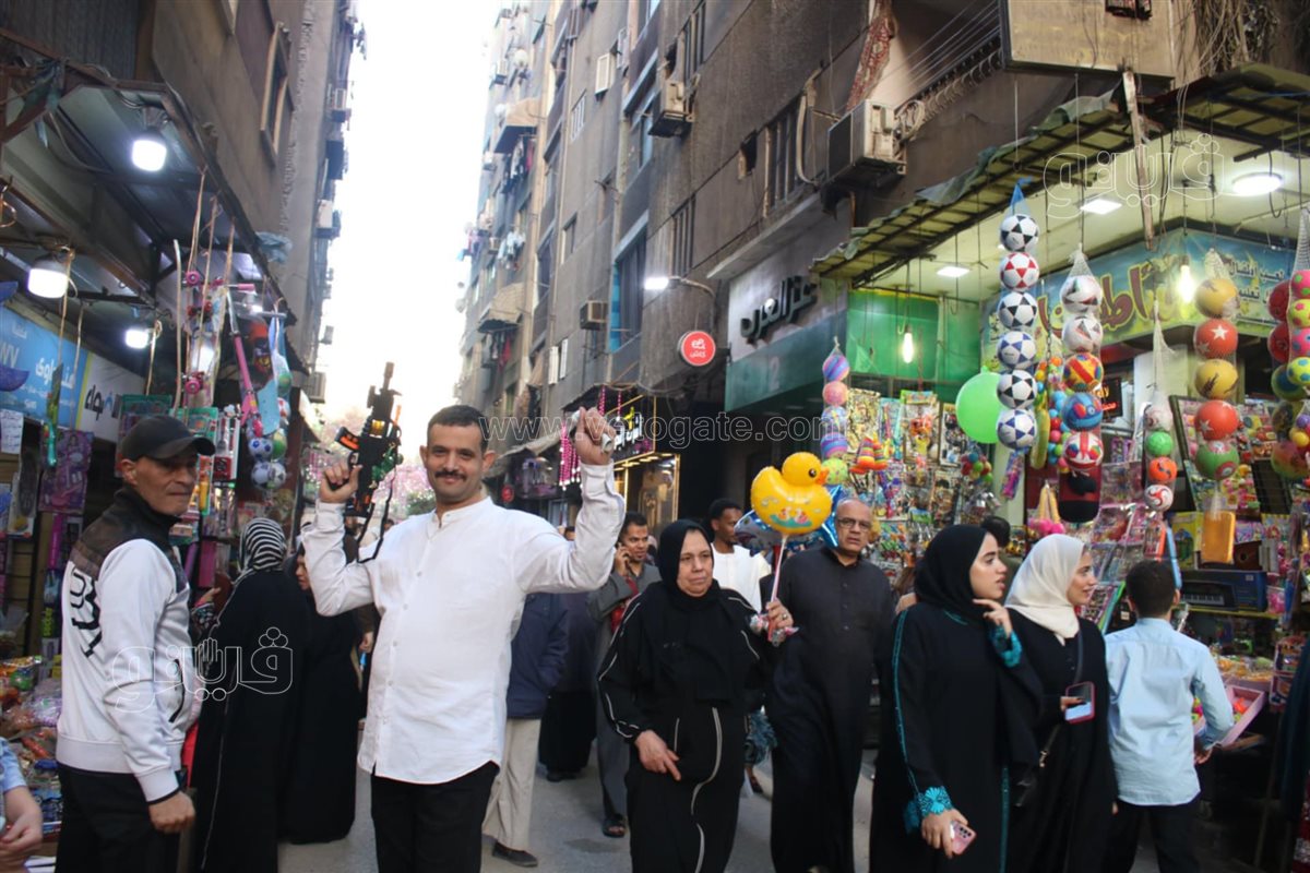 بهجة العيد تغمر ساحات المساجد (10)