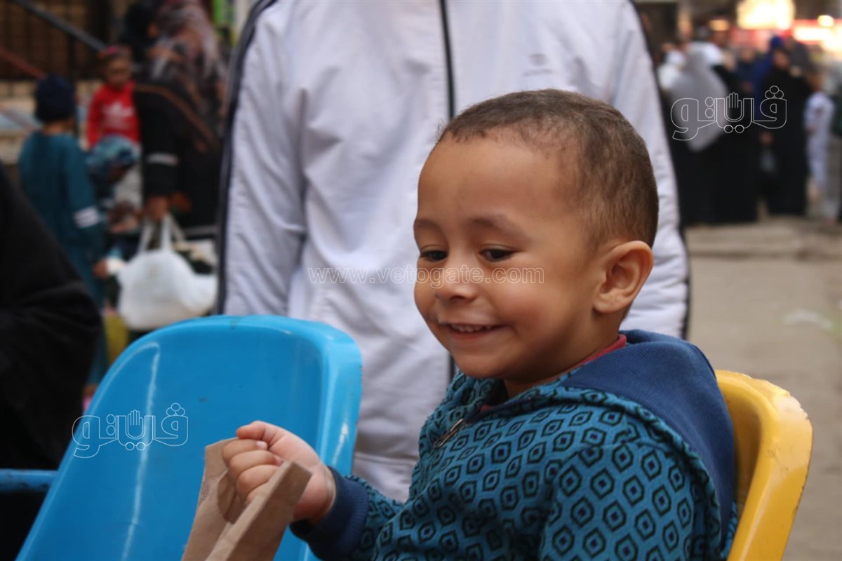 بهجة العيد تغمر ساحات المساجد (14)