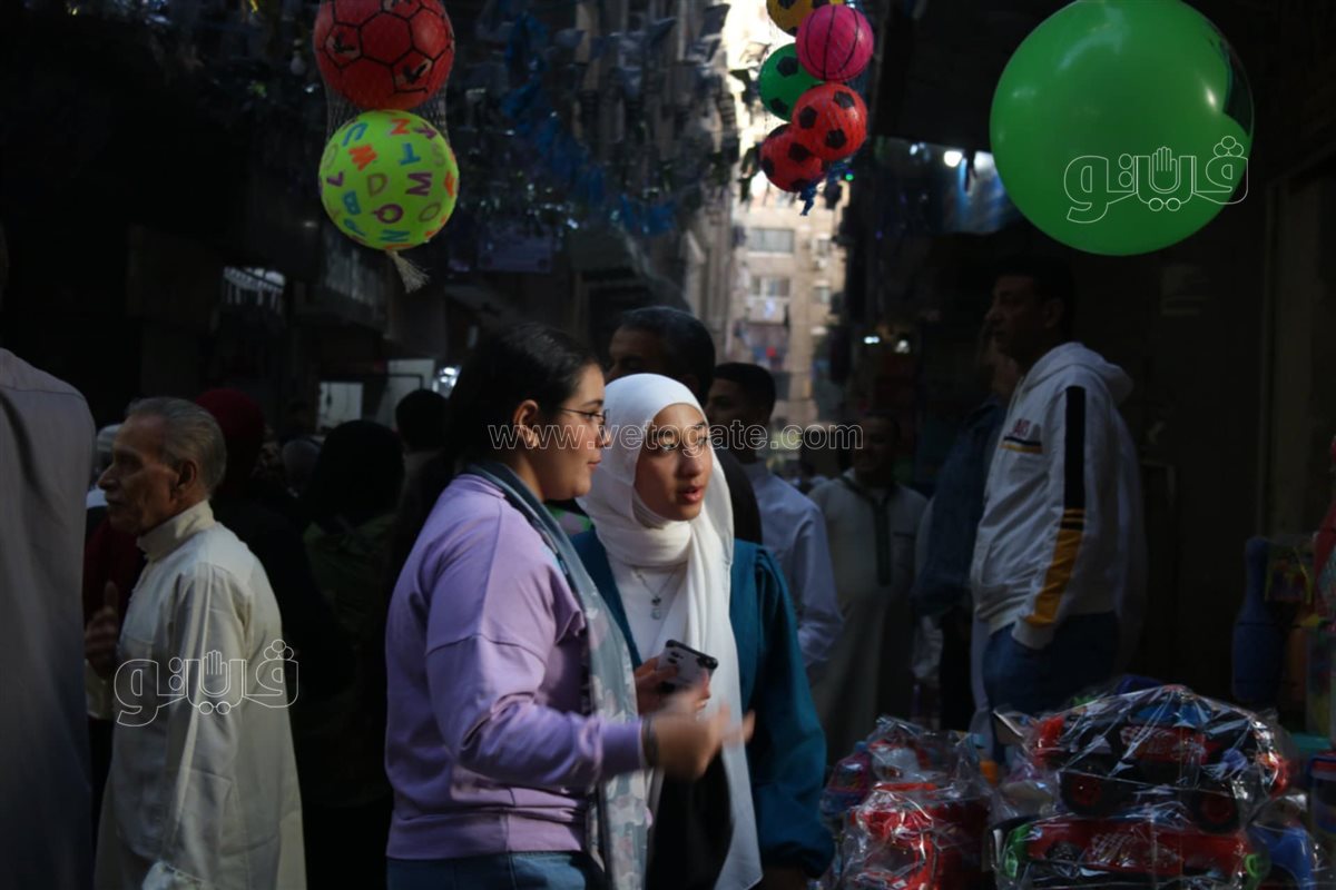 بهجة العيد تغمر ساحات المساجد (17)