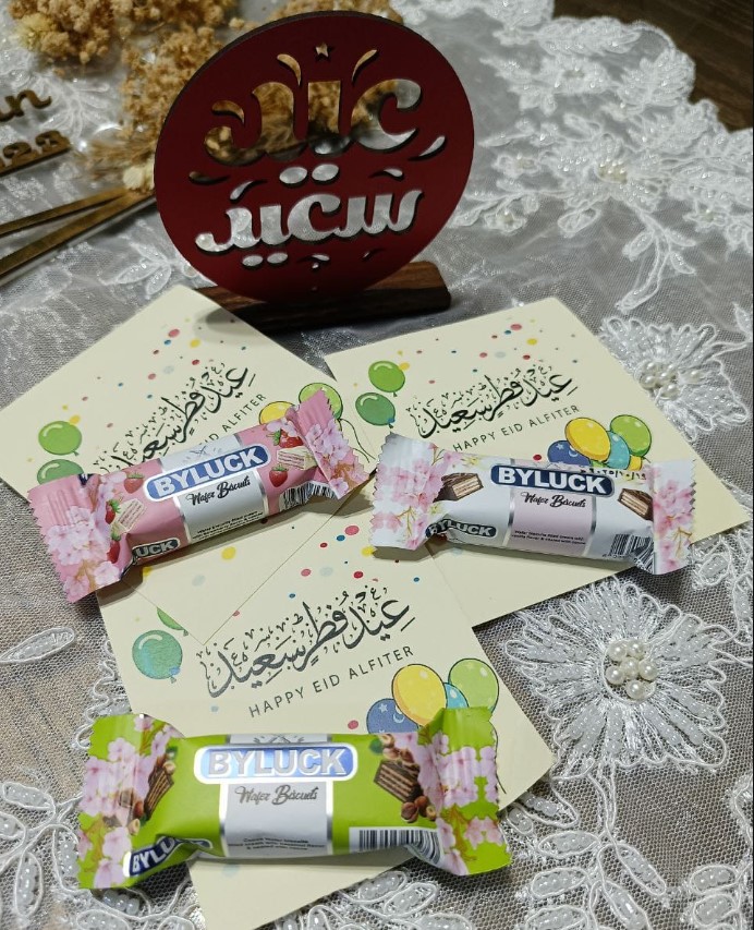 الرسم علي الوجه ابتهاجا بعيد الفطر بالقليوبية،فيتو