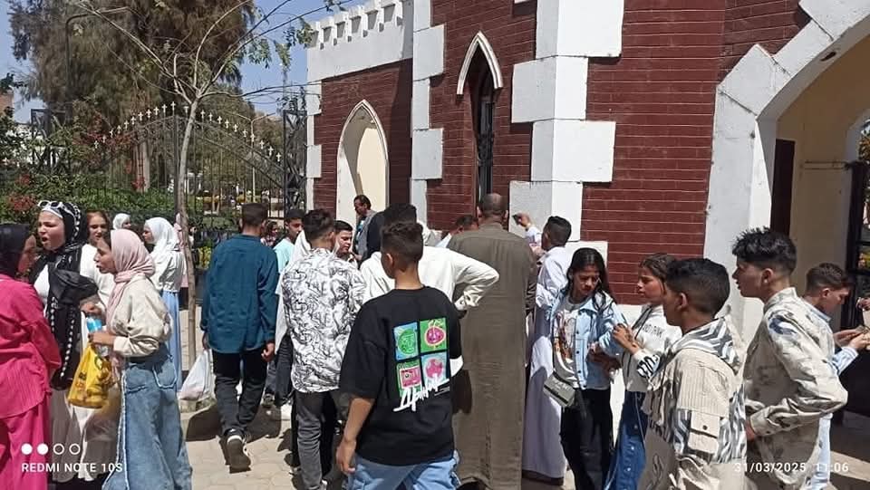 الاقبال علي حدائق القناطر اول ايام عيد الفطر،فيتو