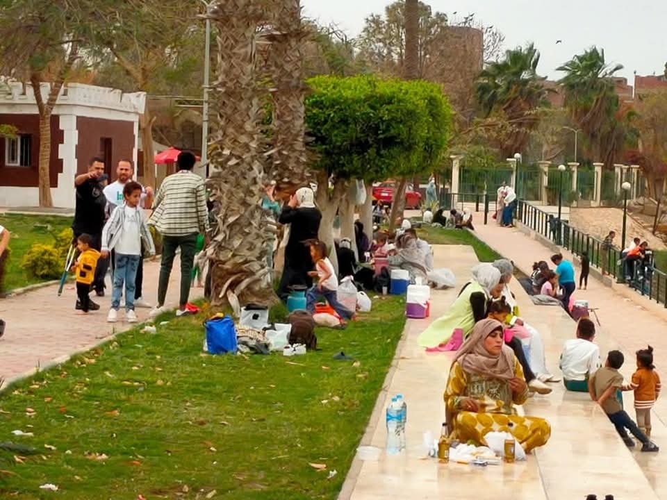 حداىق القناطر في ثان ايام عيد الفطر،فيتو