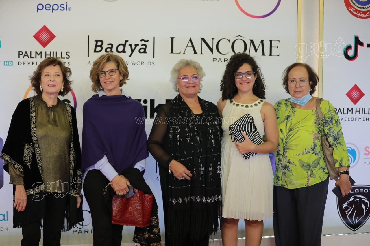 نجوم الفن في مهرجان القاهرة (27)