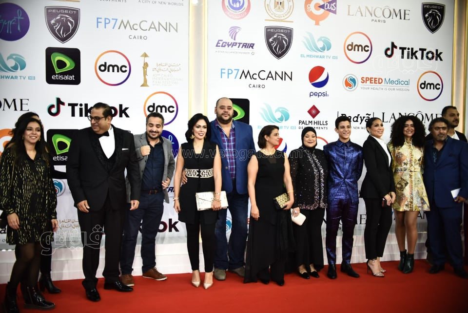 أبطال الفيلم.