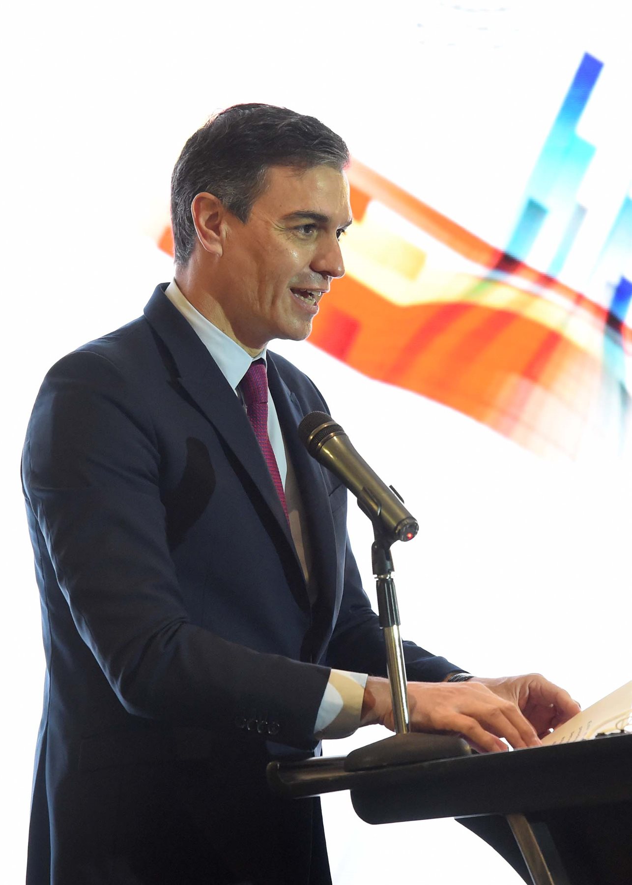 مدبولي يدعو ممثلي القطاع الخاص الإسباني للتعرف على الفرص الاستثمارية بقناة السويس  (26)