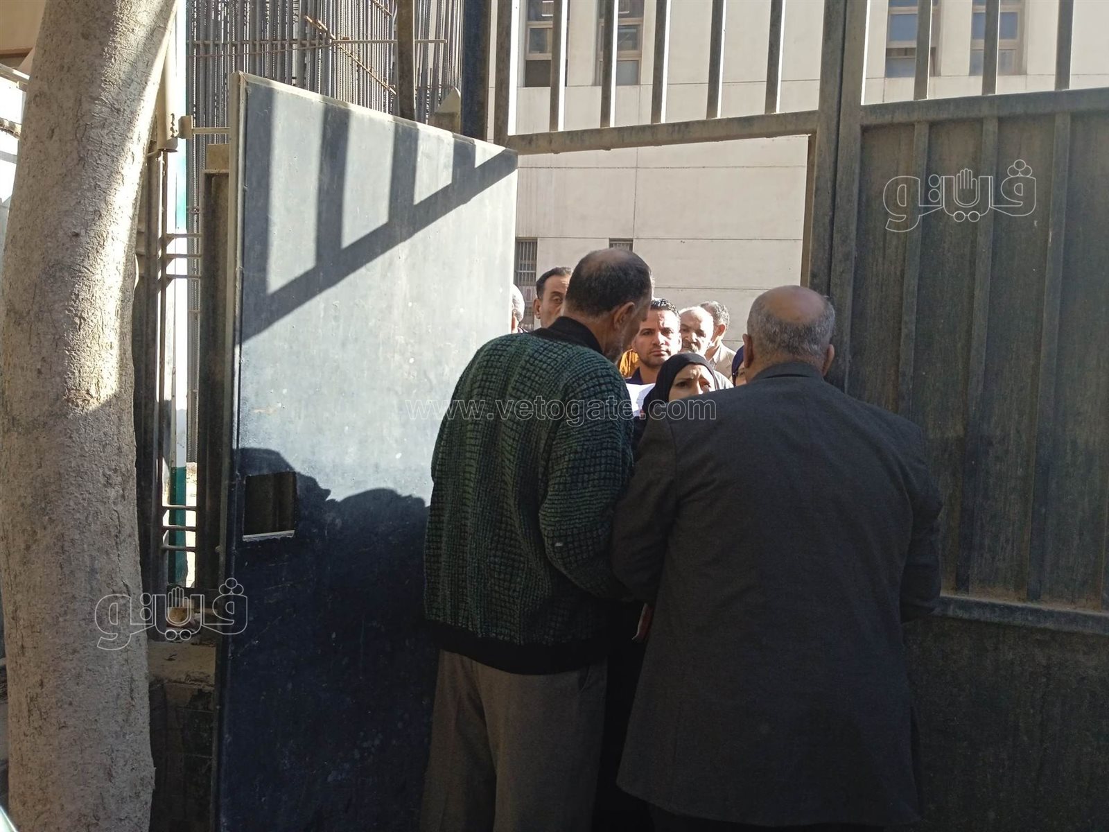 منع دخول المواطنين غير الملقحين إلى شركات الكهرباء بفيصل وبولاق (8)