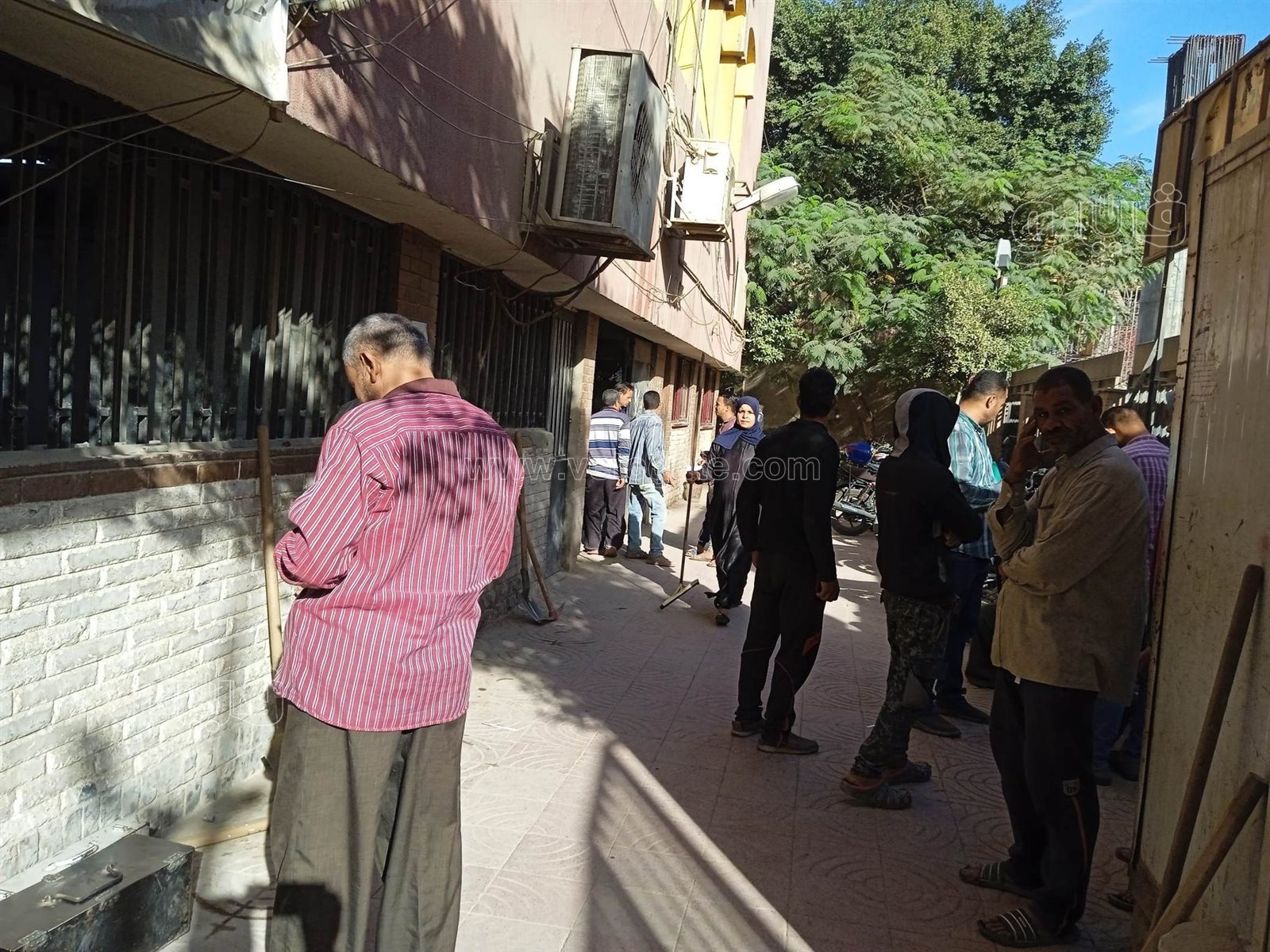 منع دخول المواطنين غير الملقحين إلى شركات الكهرباء بفيصل وبولاق (11)