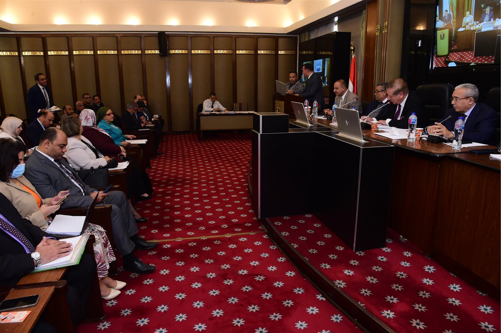 خطة النواب توافق على قانون التخطيط العام (1)