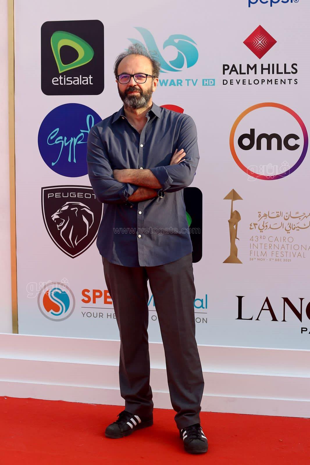 إطلالات النجوم وصناع السينما على ريد كاربت فيلم النهر (5)