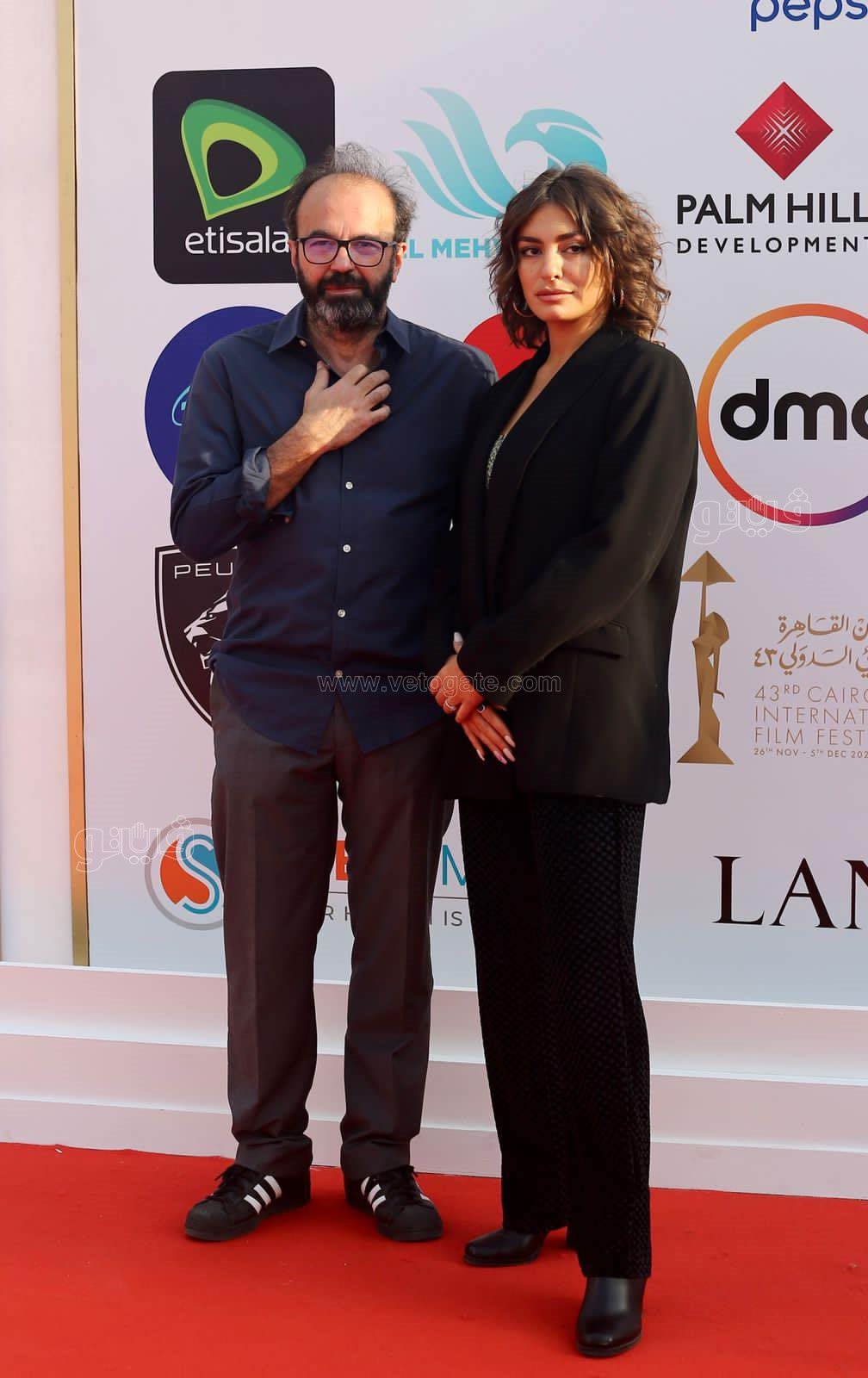 إطلالات النجوم وصناع السينما على ريد كاربت فيلم النهر (8)