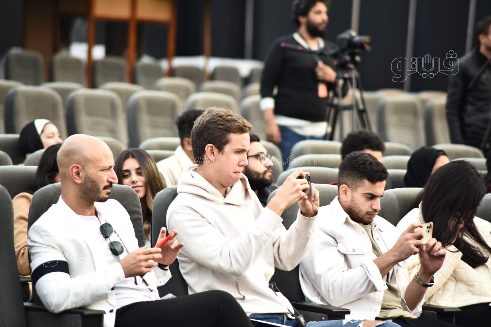 نجوم الغد العرب (3)