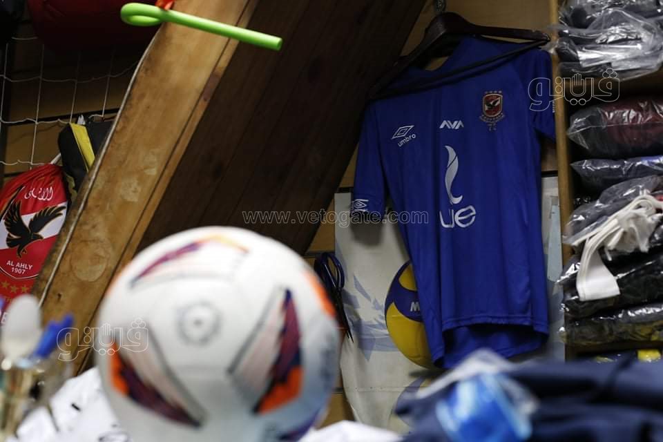 الملابس والأدوات الرياضية (5)