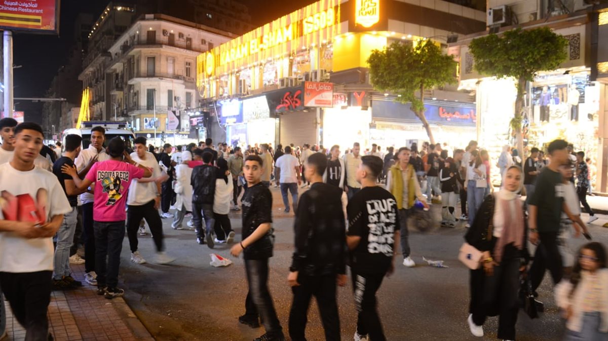 احتفالات عيد الفطر في شوارع وسط البلد