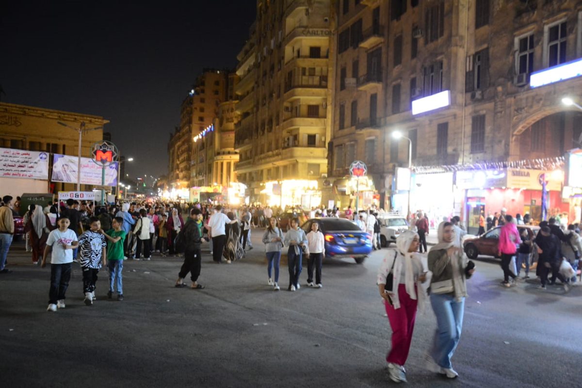 احتفالات عيد الفطر في شوارع وسط البلد