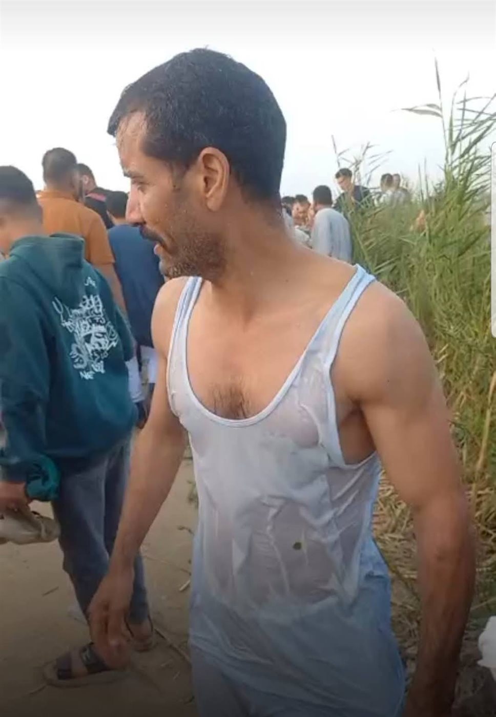 شهامة شباب الزيتون تُنقذ أسرة من الغرق بترعة الإبراهيمية ببني سويف