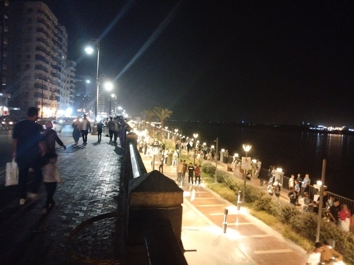 إقبال على الممشى السياحي ببني سويف