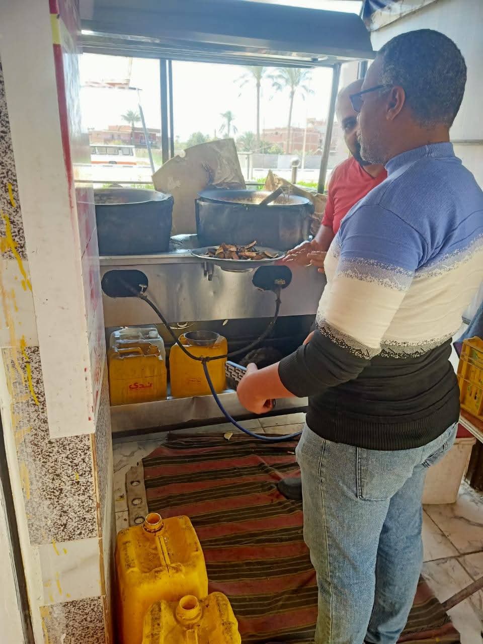 جانب من الحملات،فيتو