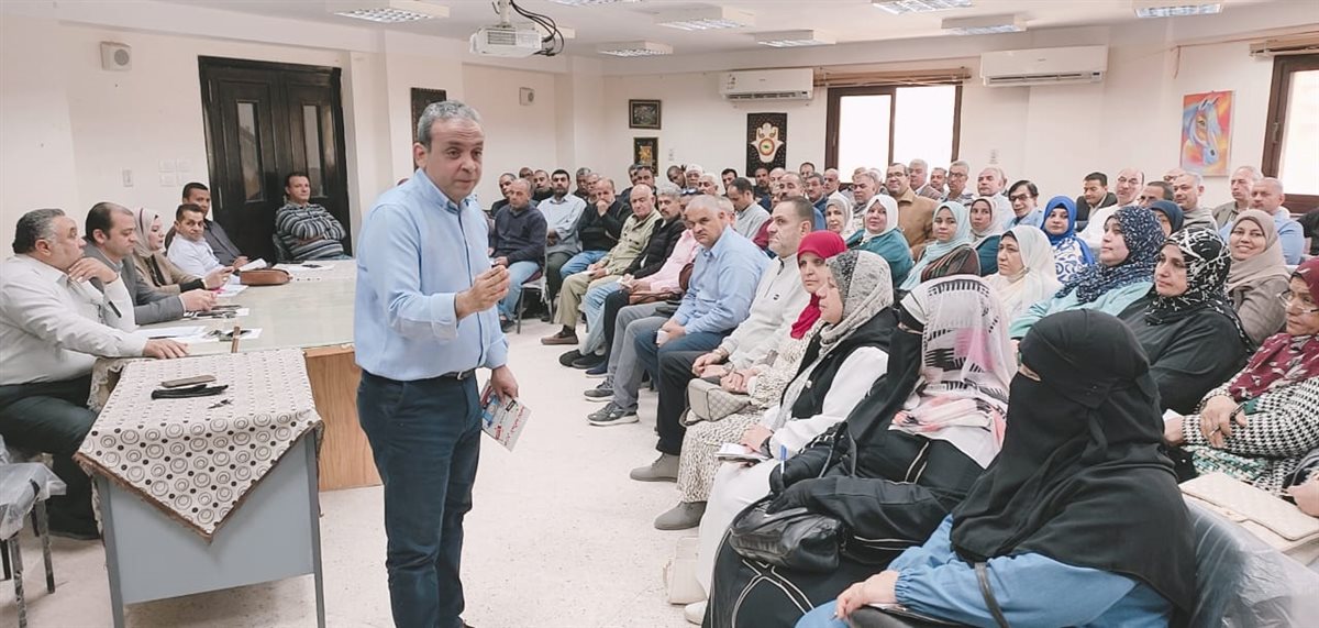 اجتماعات الادارات التعليمية لرفع درجة الاستعداد بعد عيد الفطر - فيتو