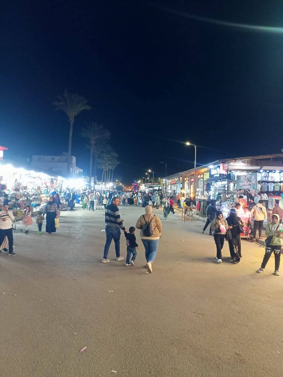 حملة مكبرة لرفع الإشغالات والتعديات بشارع النيل