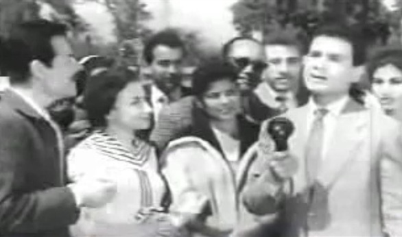 آمال فهمى وعبد الحليم فى على الناصية