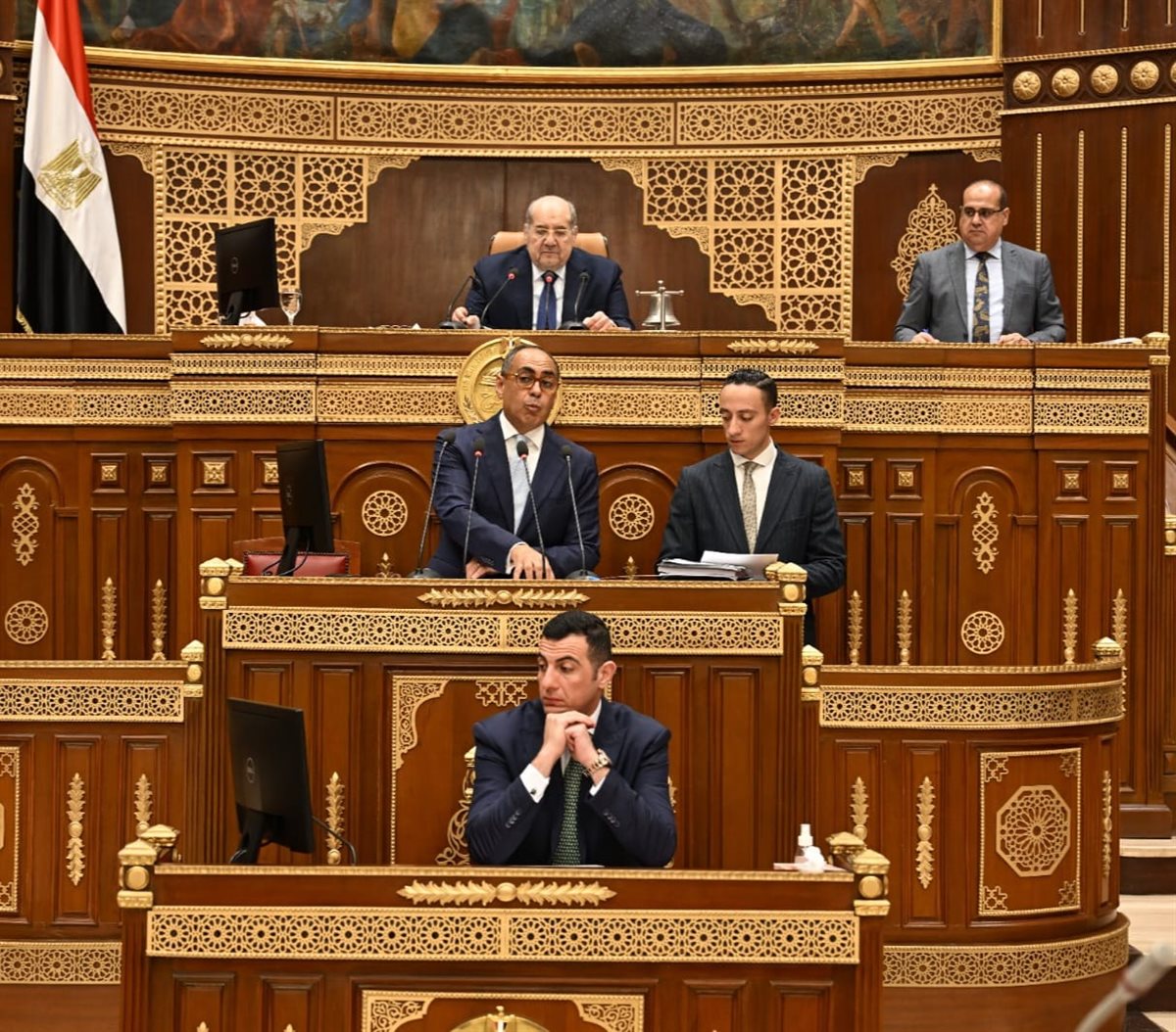 مناقشة الأثر التشريعي لقانون التجارة 