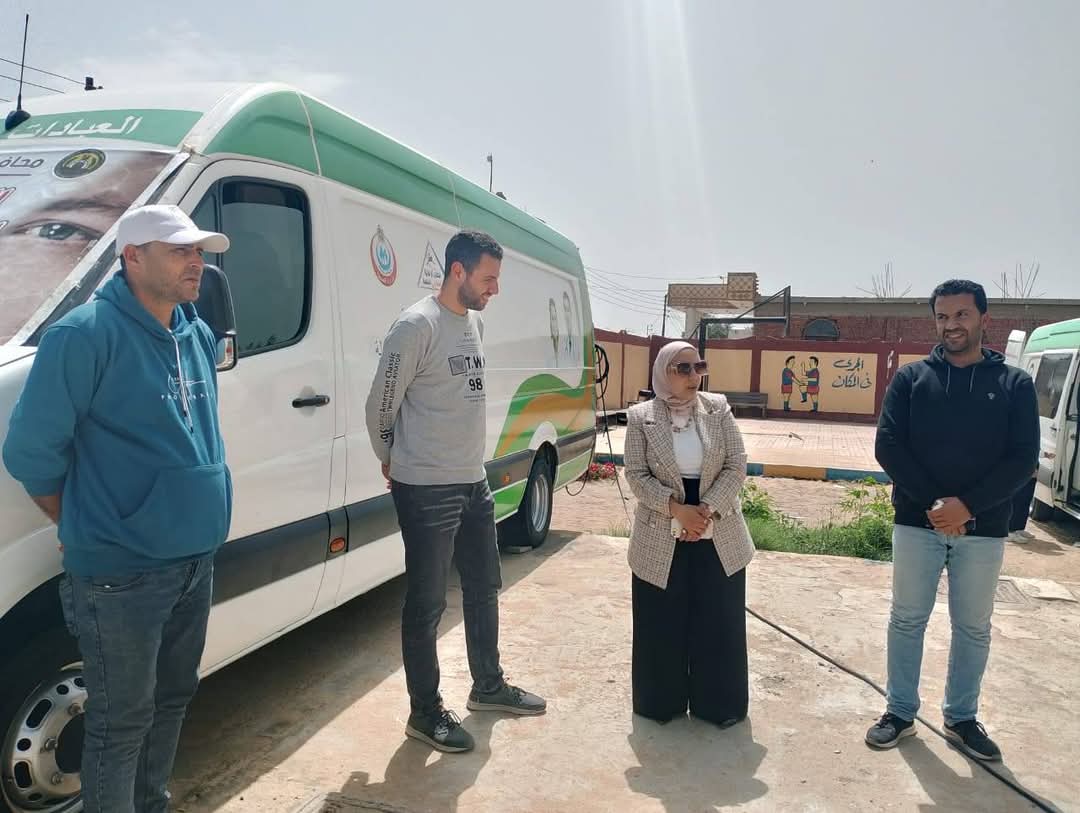 جانب من تفقد القافلة،فيتو