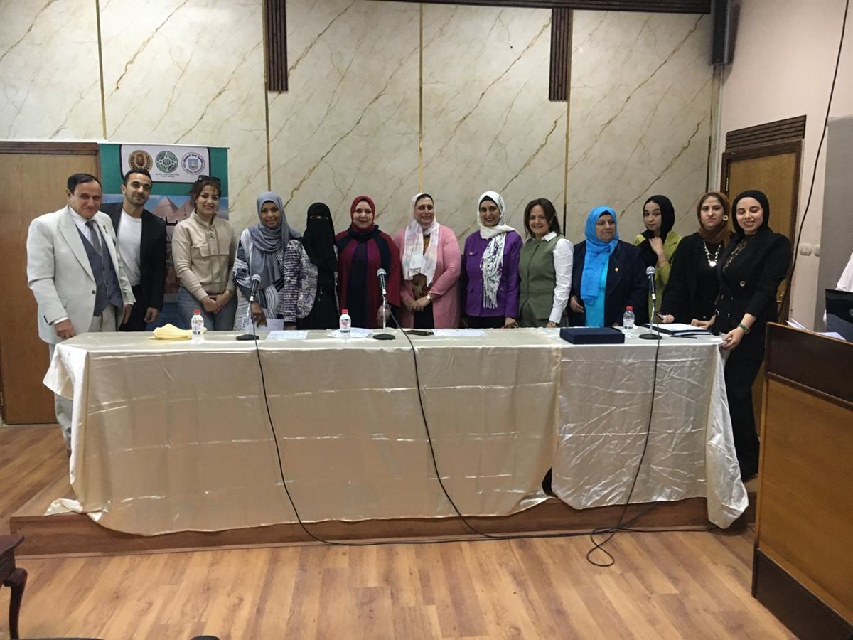 جانب من فعاليات الندوة، فيتو