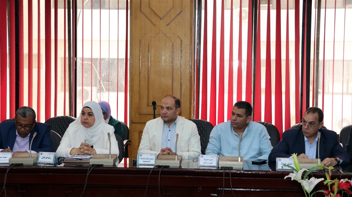 جانب من الاجتماع، فيتو