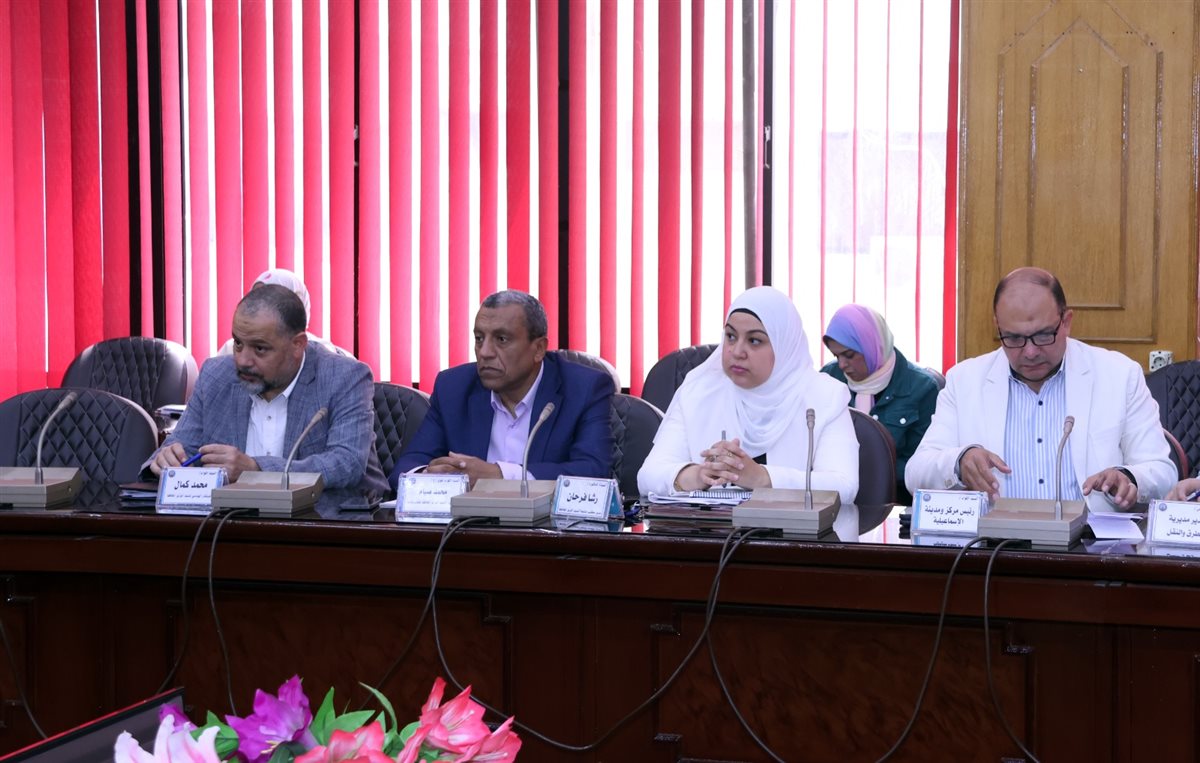 جانب من الاجتماع، فيتو