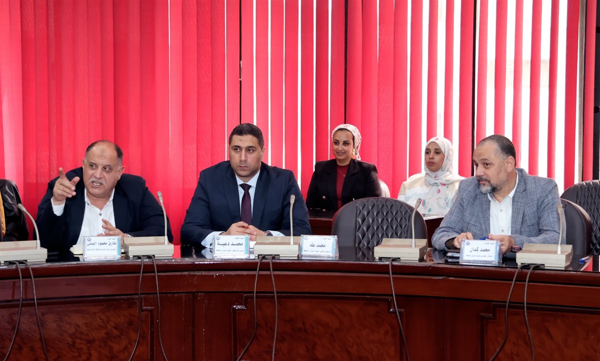 جانب من الاجتماع، فيتو