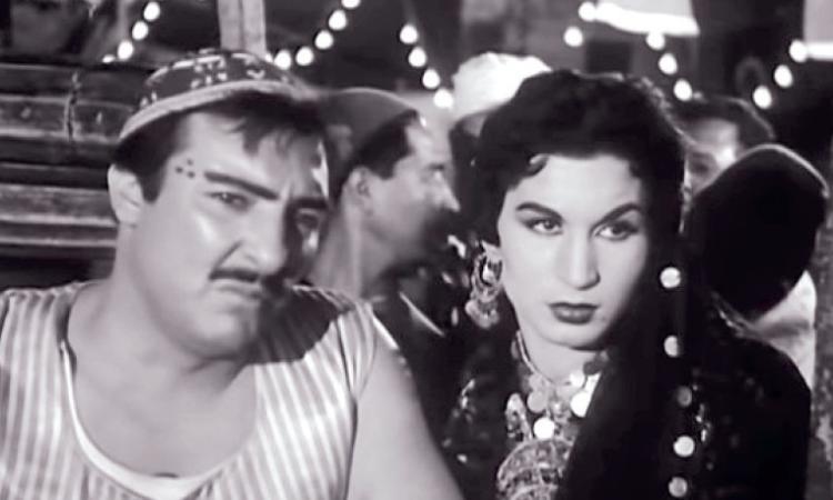 رشدى اباظة وفايزة احمد فى فيلم تمر حنة