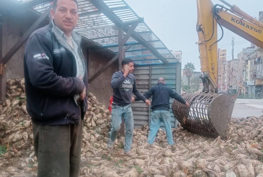 انقلاب سيارة بنجر علي كوبري بدكرنس في الدقهلية، فيتو