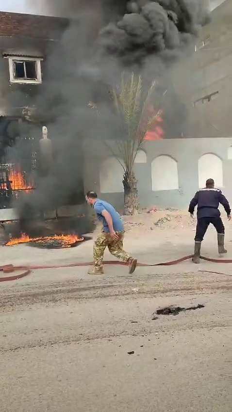 حريق يلتهم مصنع بويات،فيتو