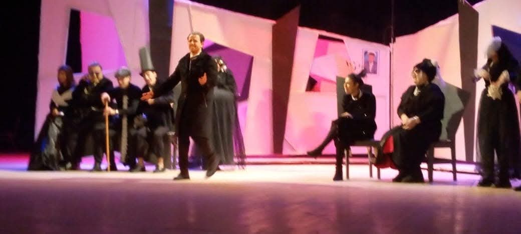 جانب من العرض، فيتو