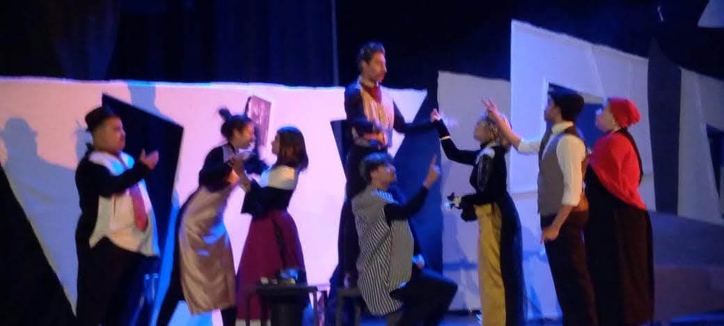 جانب من العرض، فيتو