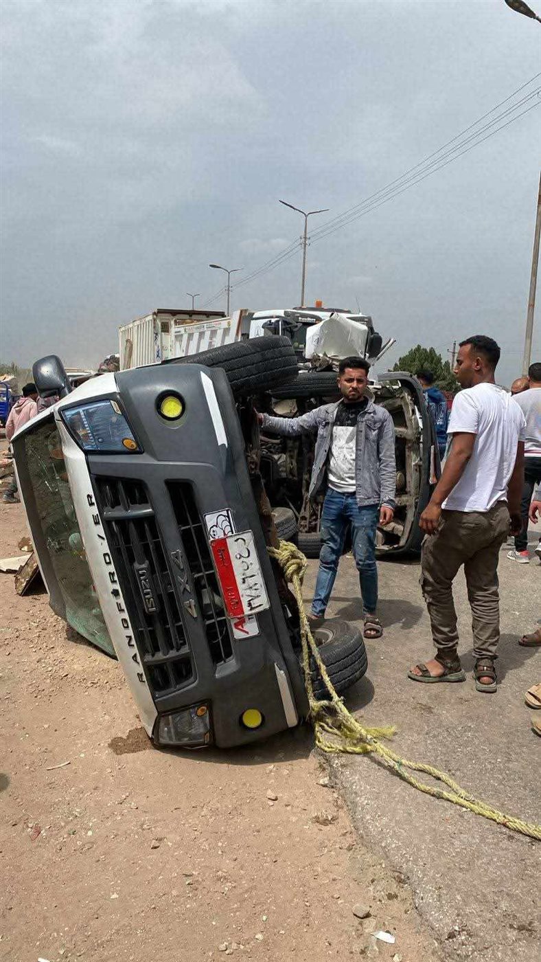 نزيف الاسفلت مستمر..اصابة 17 راكبا في حادث مروري في ابوحماد،فيتو1