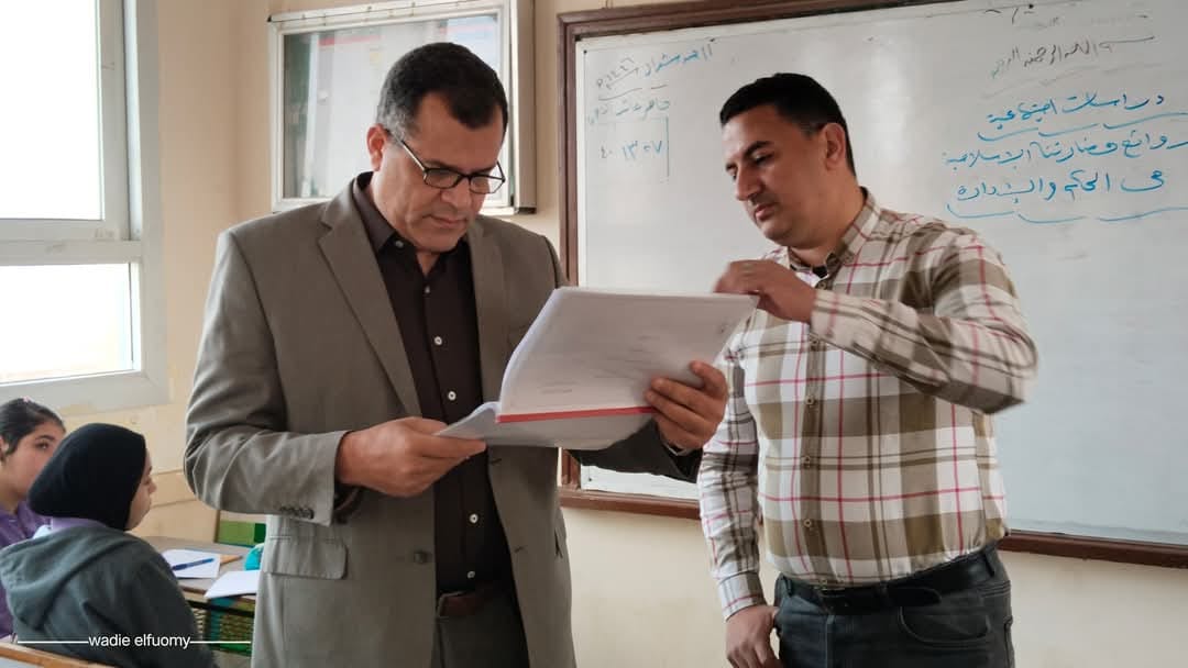 وكيل الوزارة يتابع سير العملية التعليمية بعدد من مدارس إدارتي دمياط وعزبة البرج