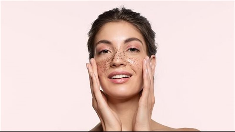 قناع طبيعي لتقشير البشرة 