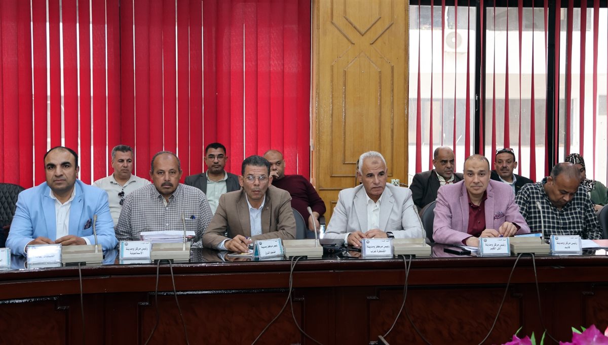 جانب من الاجتماع، فيتو