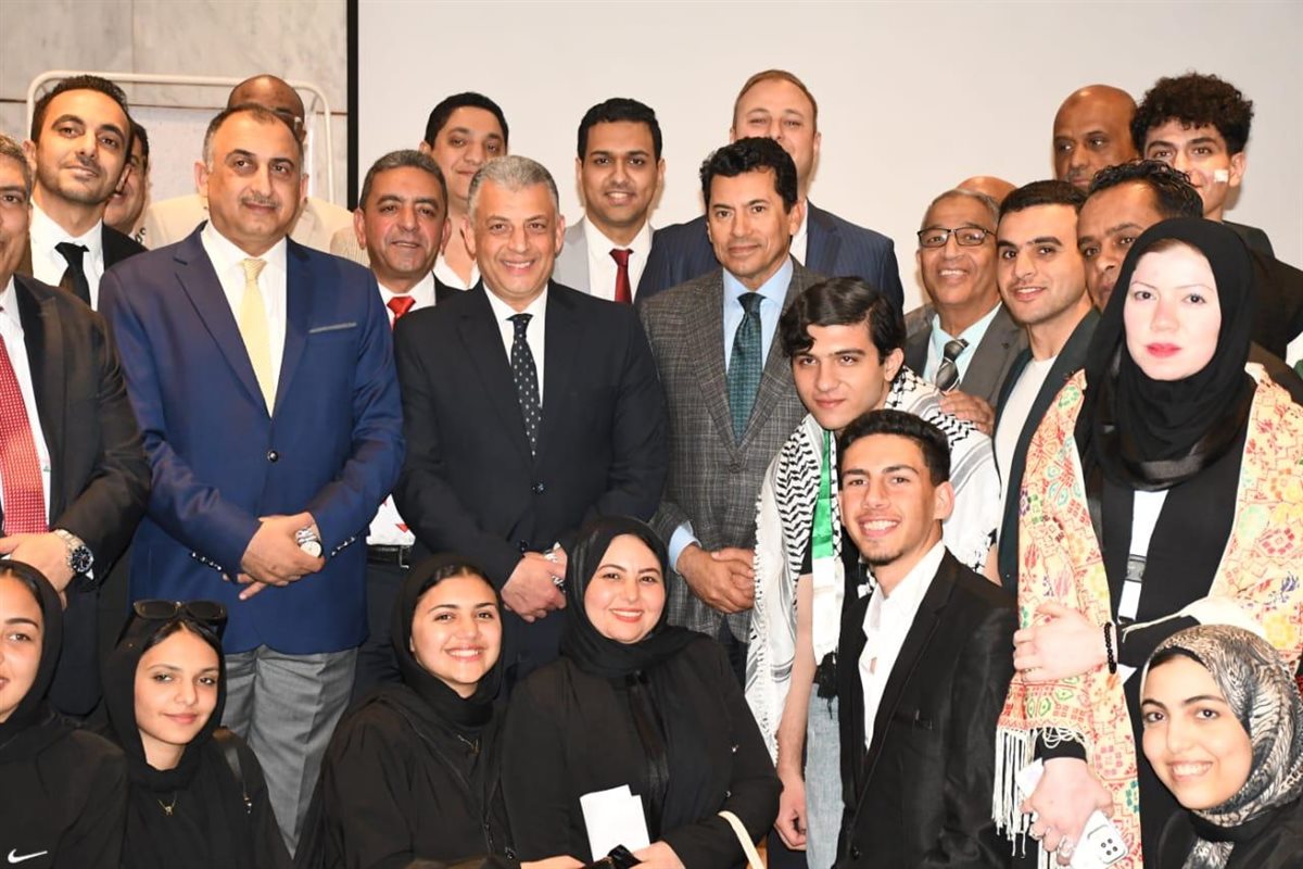 أشرف صبحي ومحافظ الاسماعيلية يفتتحان ملتقى الشباب العربي للسياحة الشبابية والأسفار