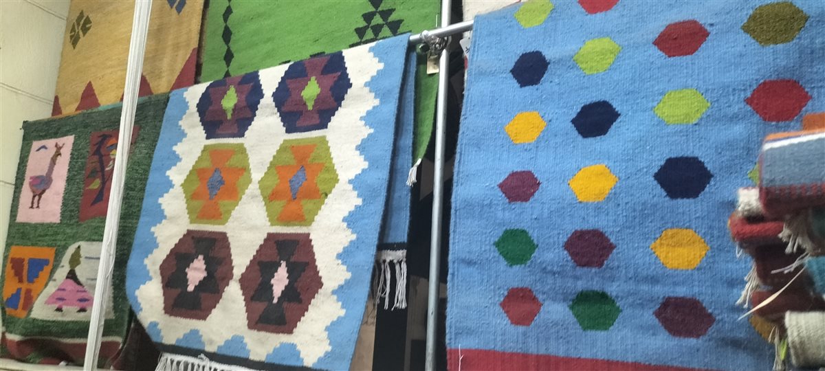 صناعة الكليم اليدوي