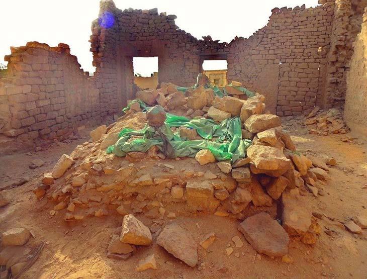 قبر العز بن عبد السلام يعاني الإهمال الشديد، فيتو