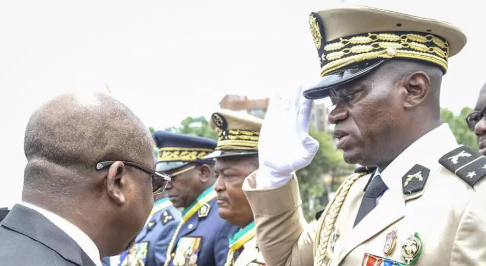 الجنرال نجيما رئيس الجابون الجديد، فيتو