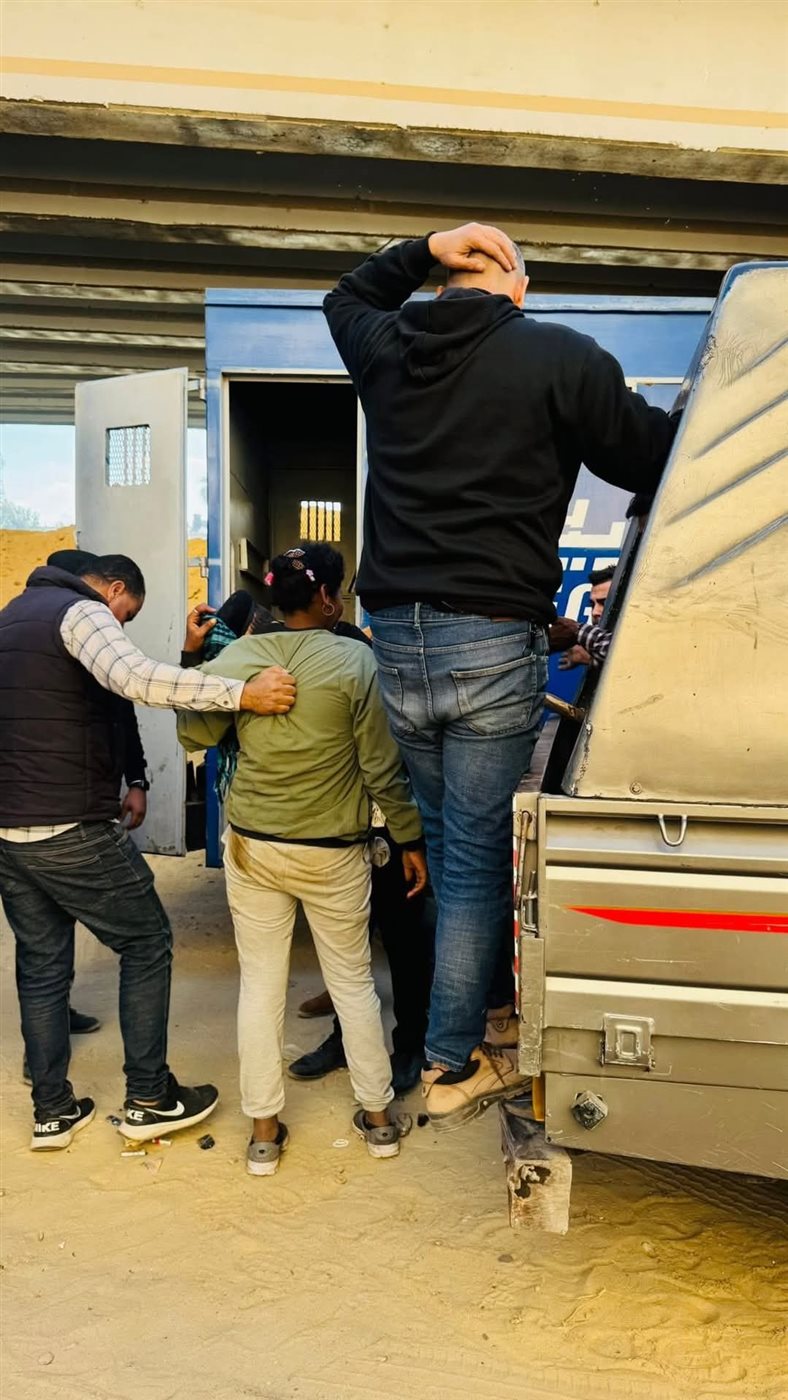 ضبط عدد من الخارجين عن القانون، فيتو