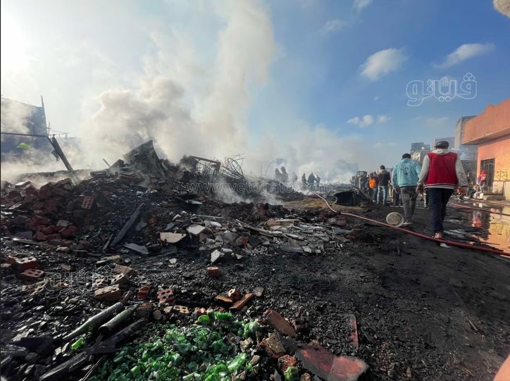  أثار حريق مغالق الأخشاب بالشرابية (8)