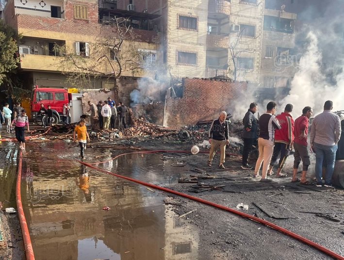  أثار حريق مغالق الأخشاب بالشرابية (16)