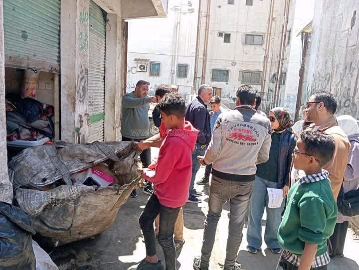 بورفؤاد تضبط النباشين وتغلق محال فرز القمامة، فيتو