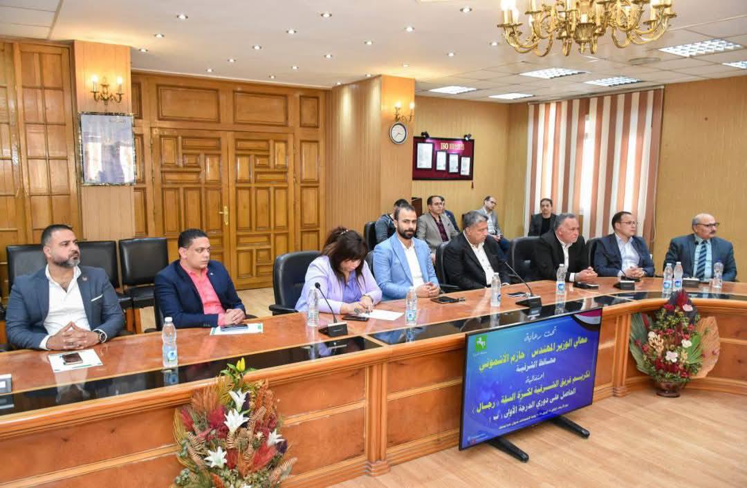 تكريم لاعبي فريق السلة (رجال) بنادي الشرقية الرياضي،فيتو2